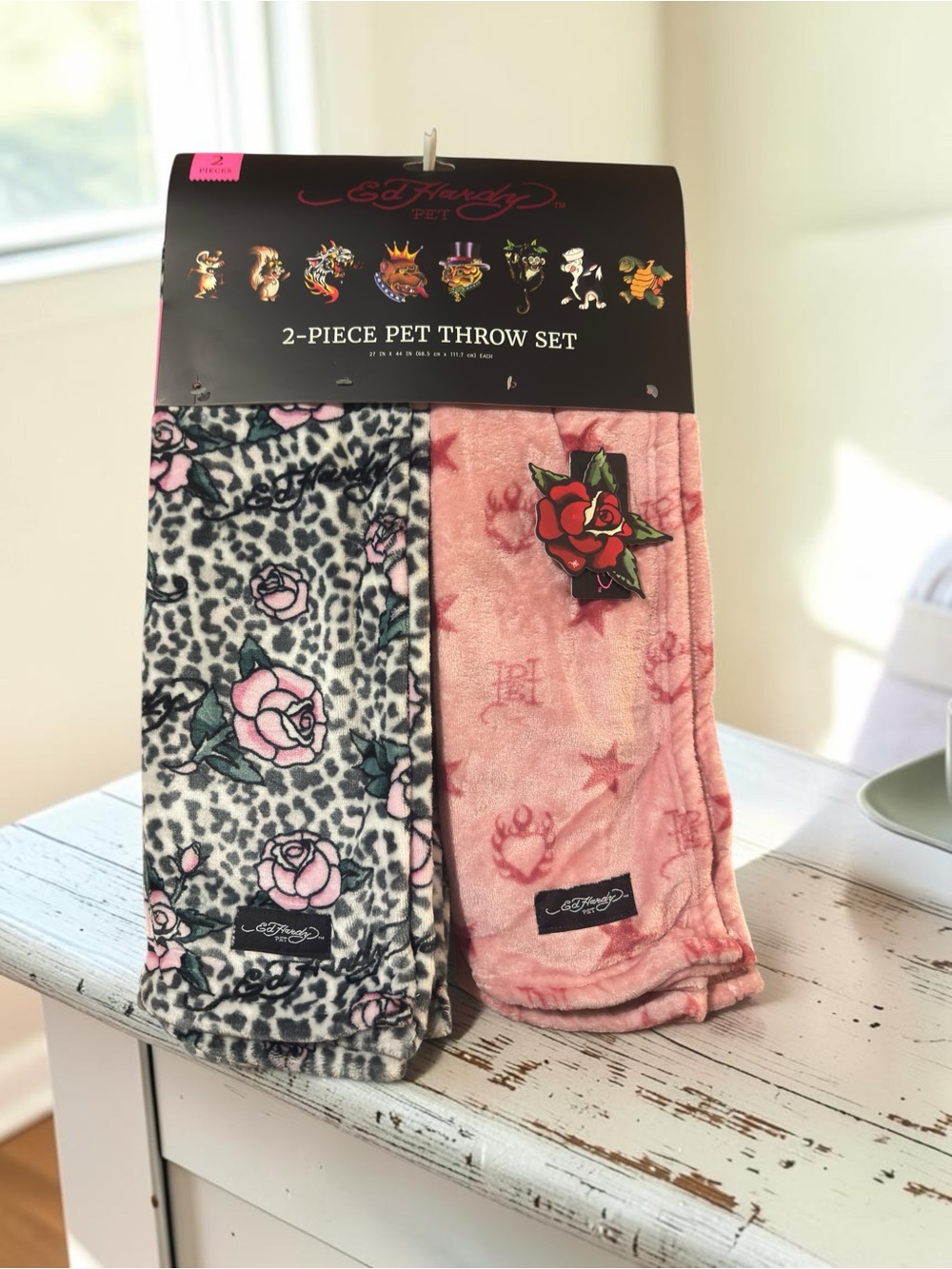 Ed Hardy Pet 2-Piece Throw Blanket Set Pink Leopard Roses 27x44